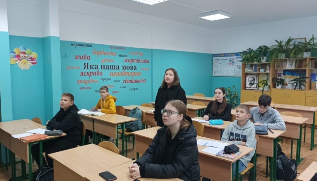 «Сучасні українські письменники у лавах ЗСУ»