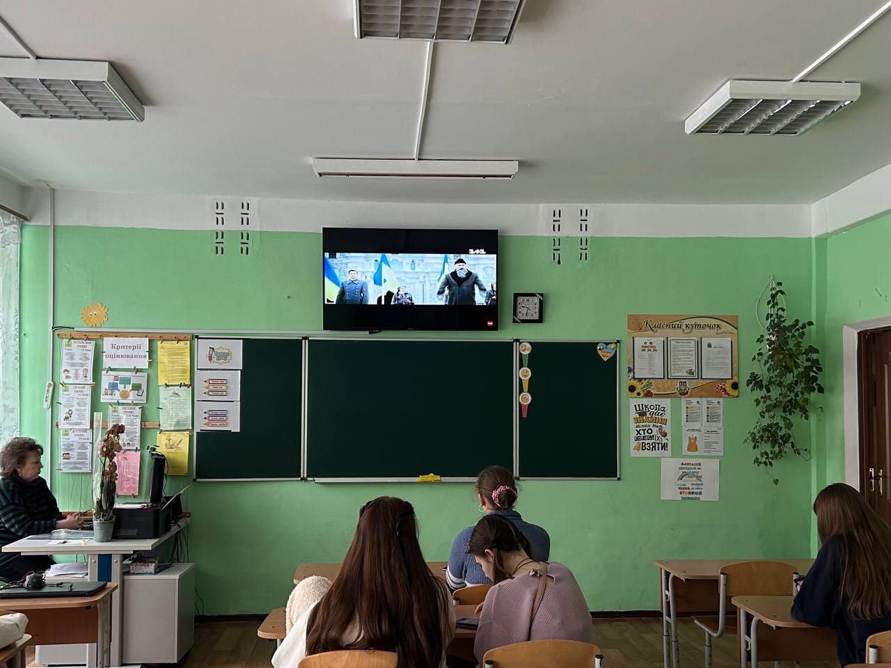 Вшановуємо Героїв Крут: Річниця Героїчного Бою